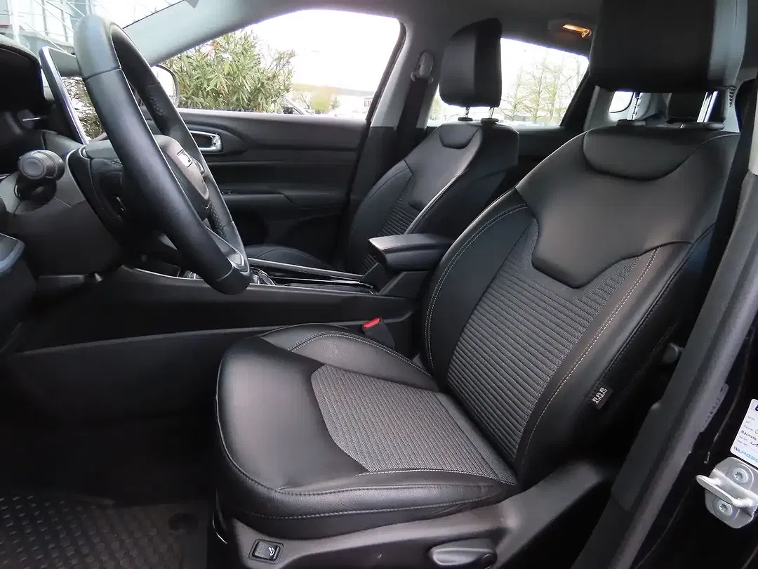 Jeep Compass - Thumbnail 13