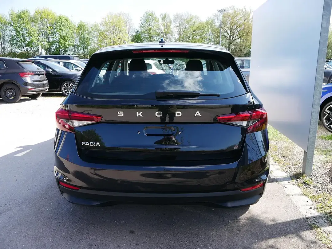 Skoda Fabia - Thumbnail 3