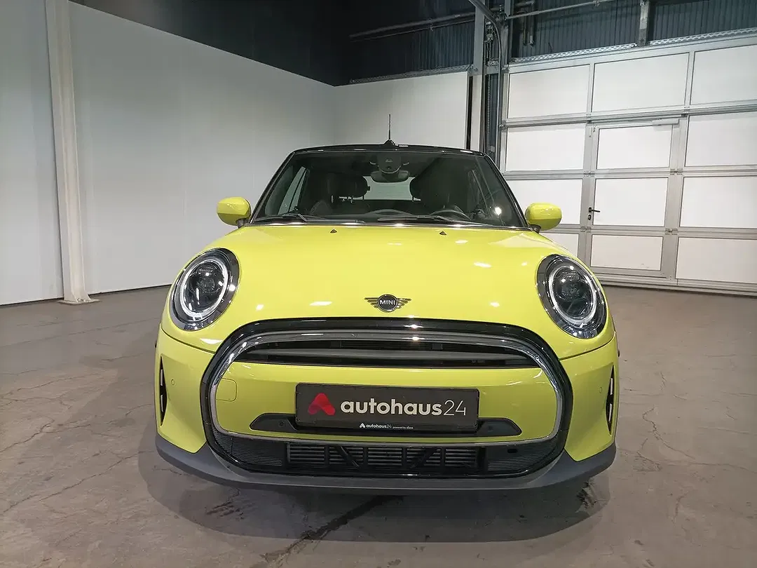 MINI One Cabrio - Thumbnail 2