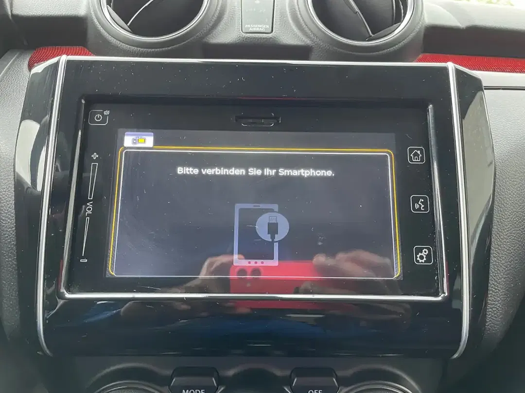 Suzuki Swift - Thumbnail 8