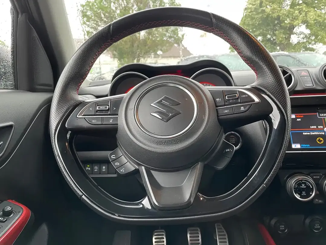 Suzuki Swift - Thumbnail 12