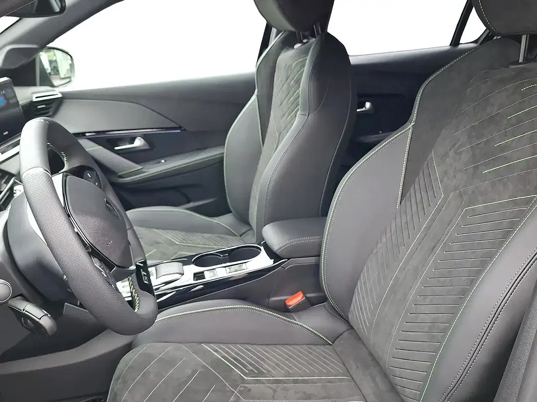 Peugeot 208 - Thumbnail 7