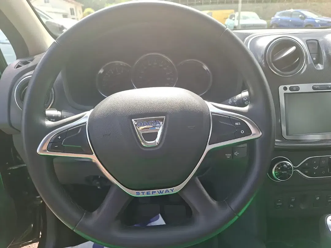 Dacia Sandero - Thumbnail 10