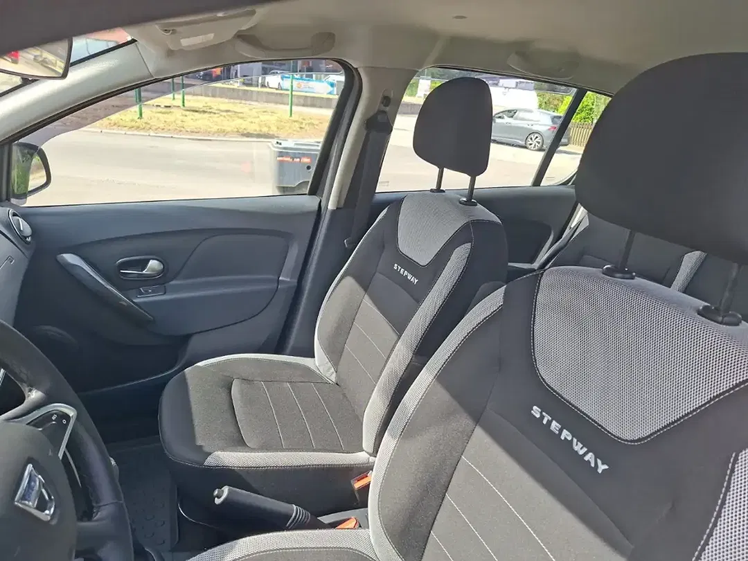 Dacia Sandero - Thumbnail 9