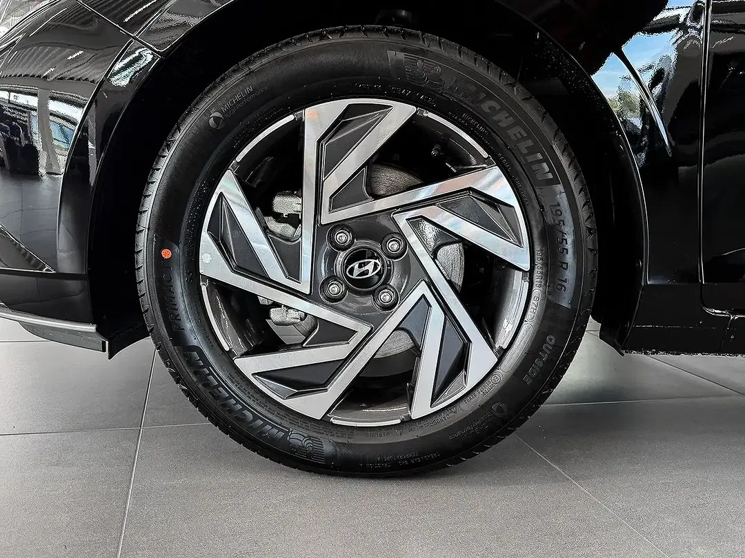Hyundai i20 - Thumbnail 4