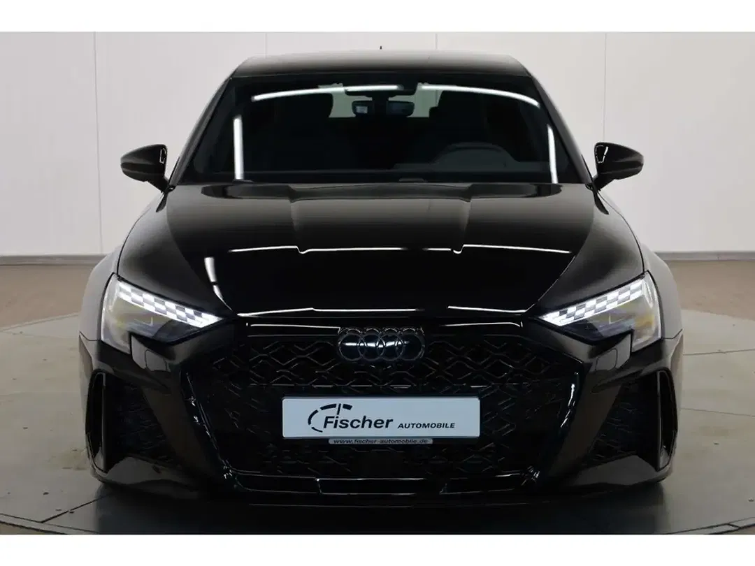 Audi RS3 - Thumbnail 2