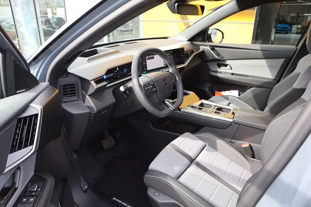 Opel Grandland X - Thumbnail 8