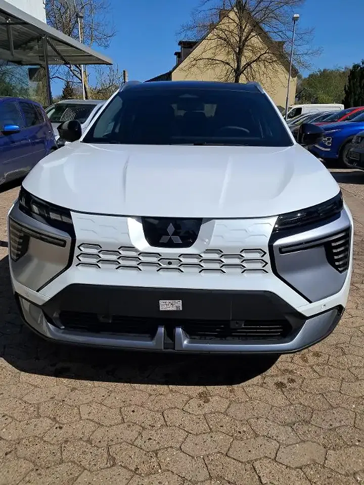 Mitsubishi Eclipse Cross - Thumbnail 2