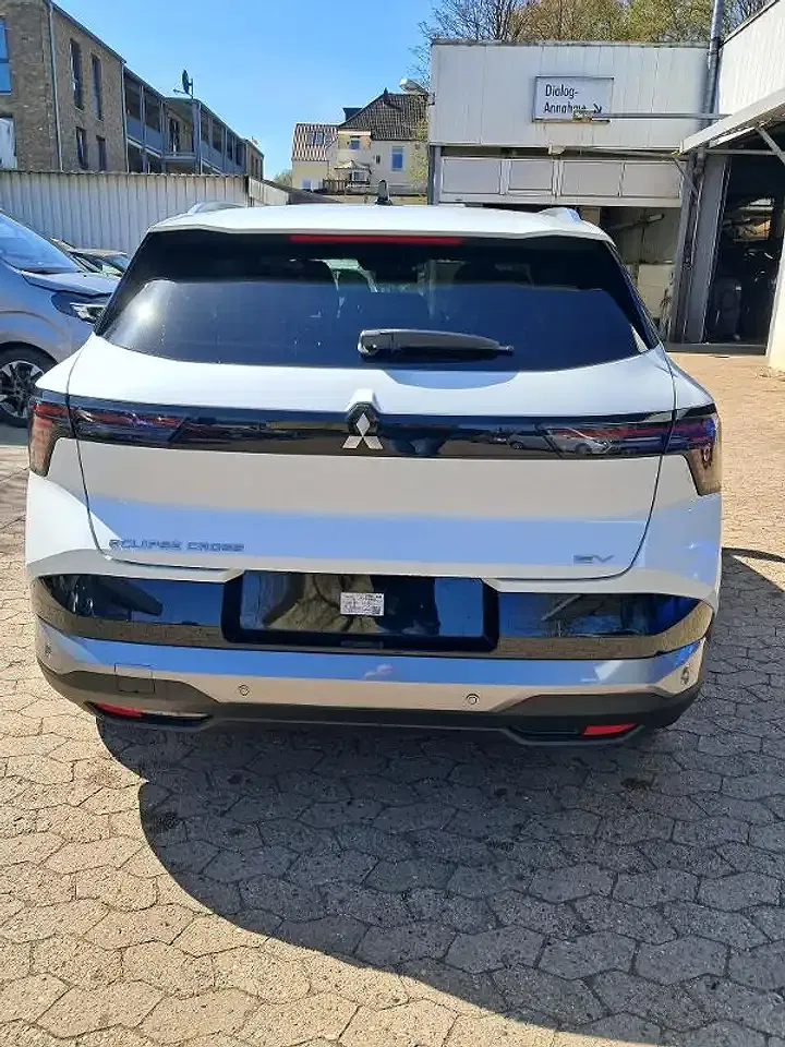 Mitsubishi Eclipse Cross - Thumbnail 6