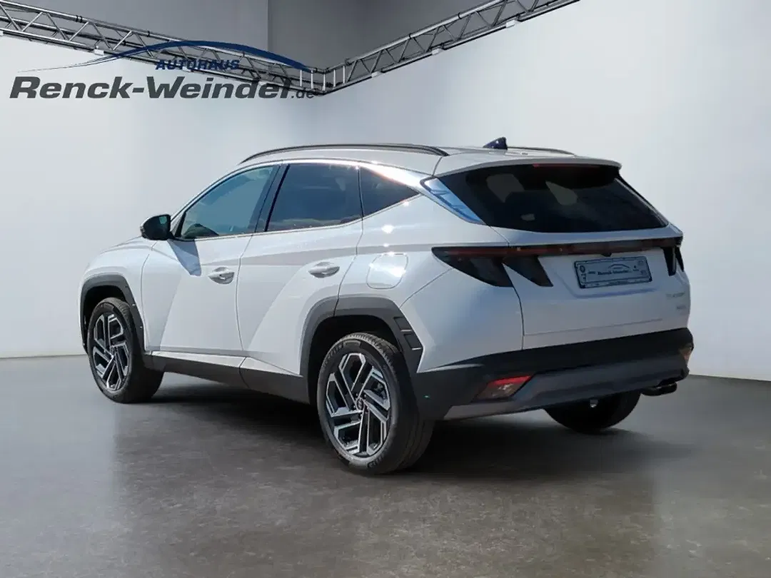 Hyundai TUCSON - Thumbnail 3