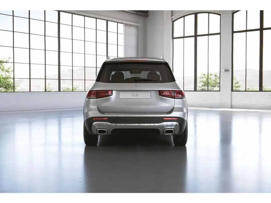 Mercedes-Benz GLB 200 - Thumbnail 5