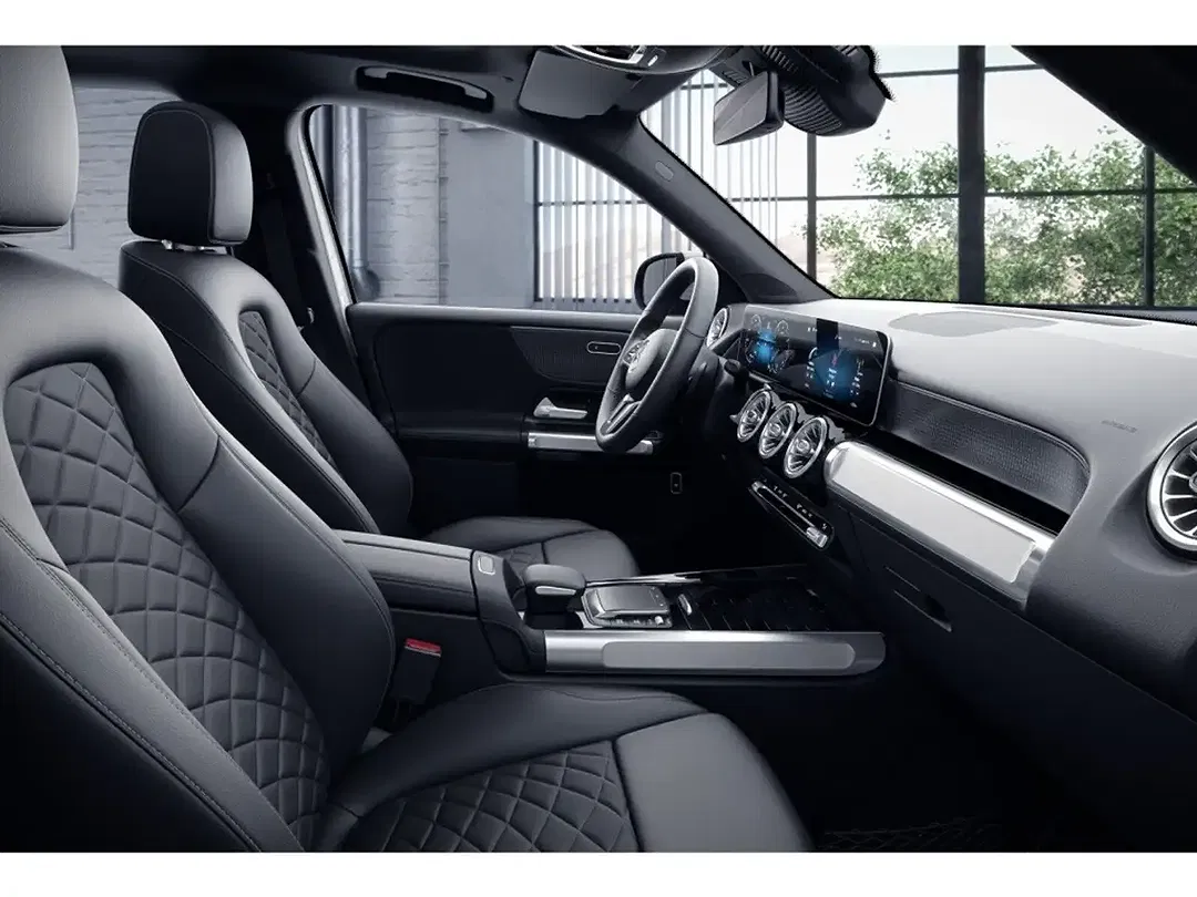Mercedes-Benz GLB 200 - Thumbnail 7