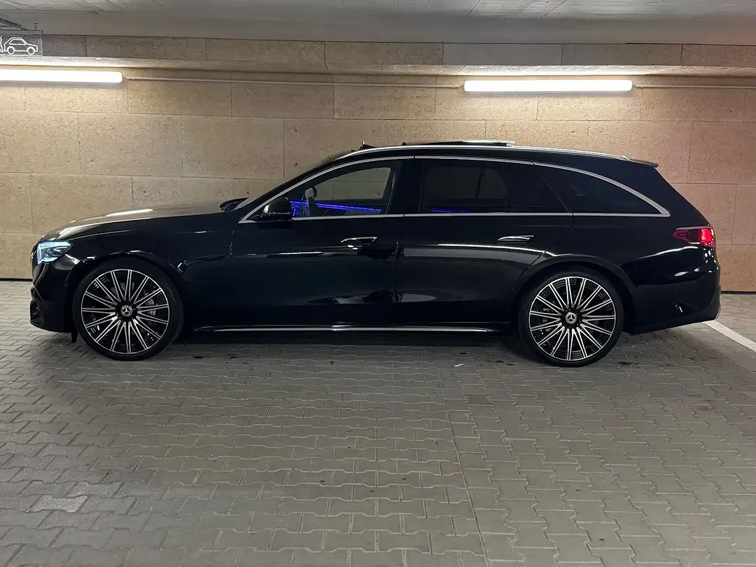 Mercedes-Benz E 220 - Thumbnail 14