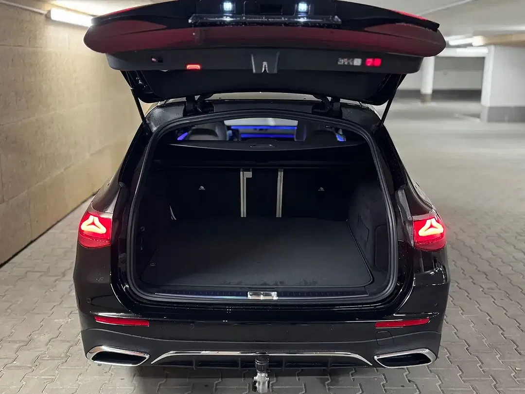 Mercedes-Benz E 220 - Thumbnail 22