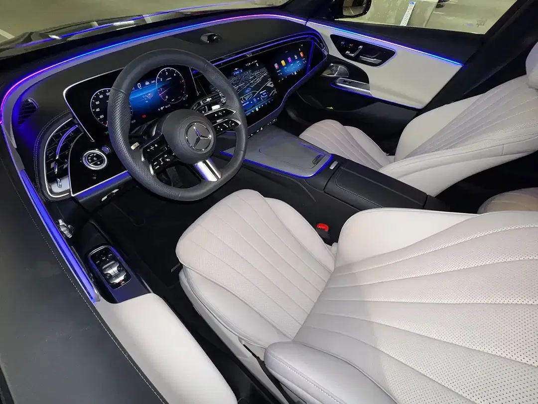 Mercedes-Benz E 220 - Thumbnail 6