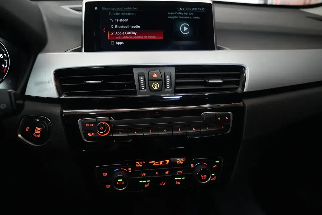 BMW X1 - Thumbnail 11