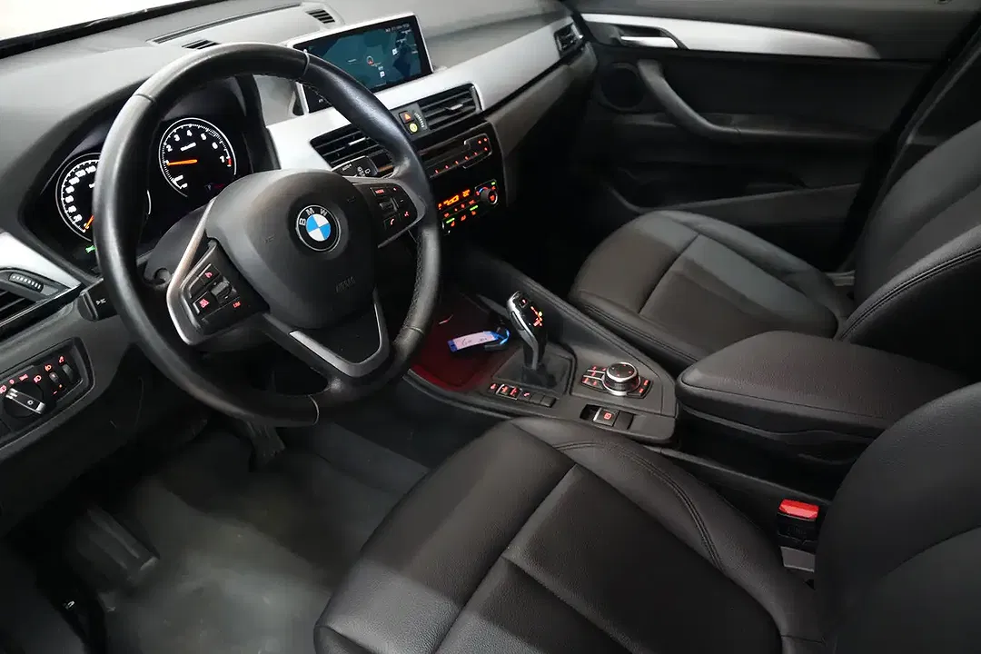 BMW X1 - Thumbnail 5