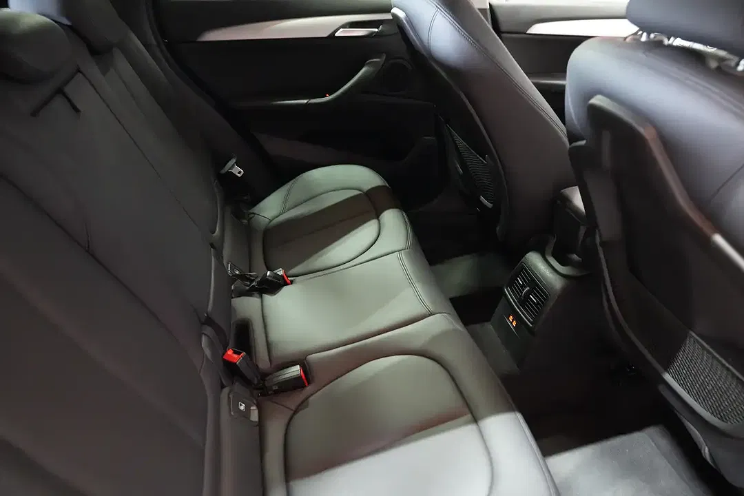 BMW X1 - Thumbnail 7