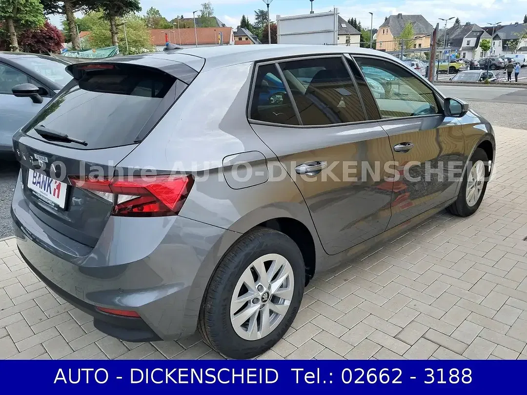 Skoda Fabia - Thumbnail 2