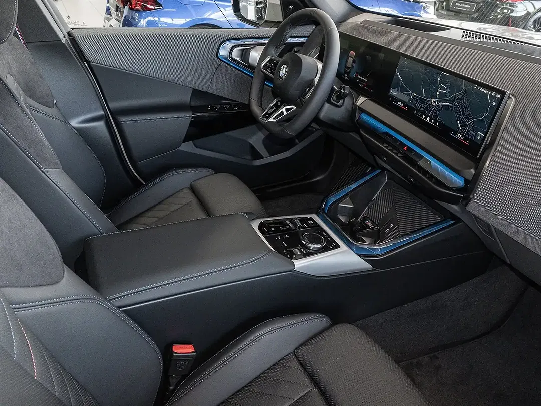 BMW X3 - Thumbnail 4