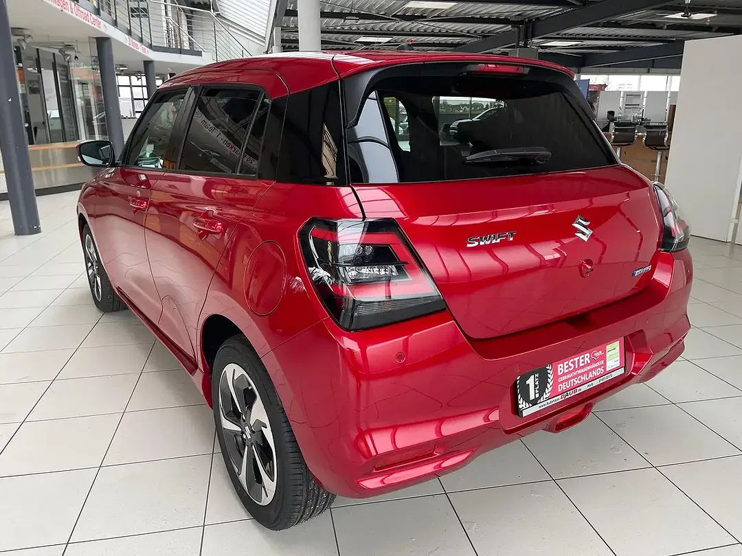 Suzuki Swift - Thumbnail 3