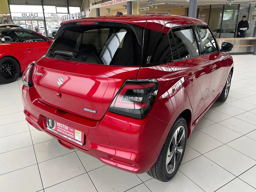 Suzuki Swift - Thumbnail 5