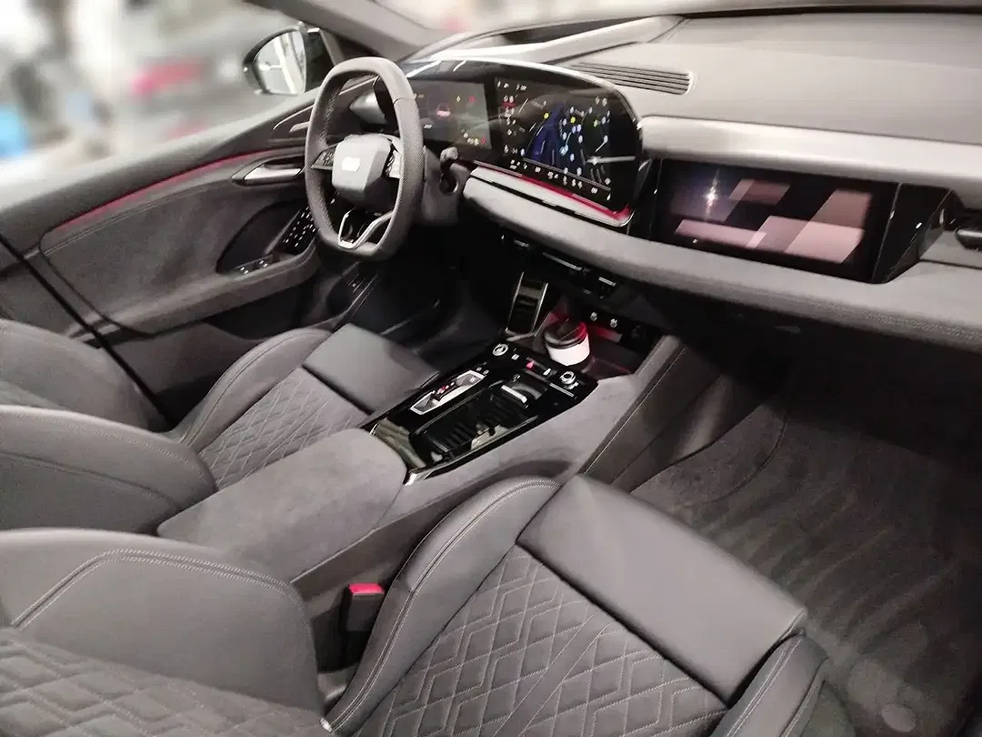 Audi Q6 e-tron - Thumbnail 12