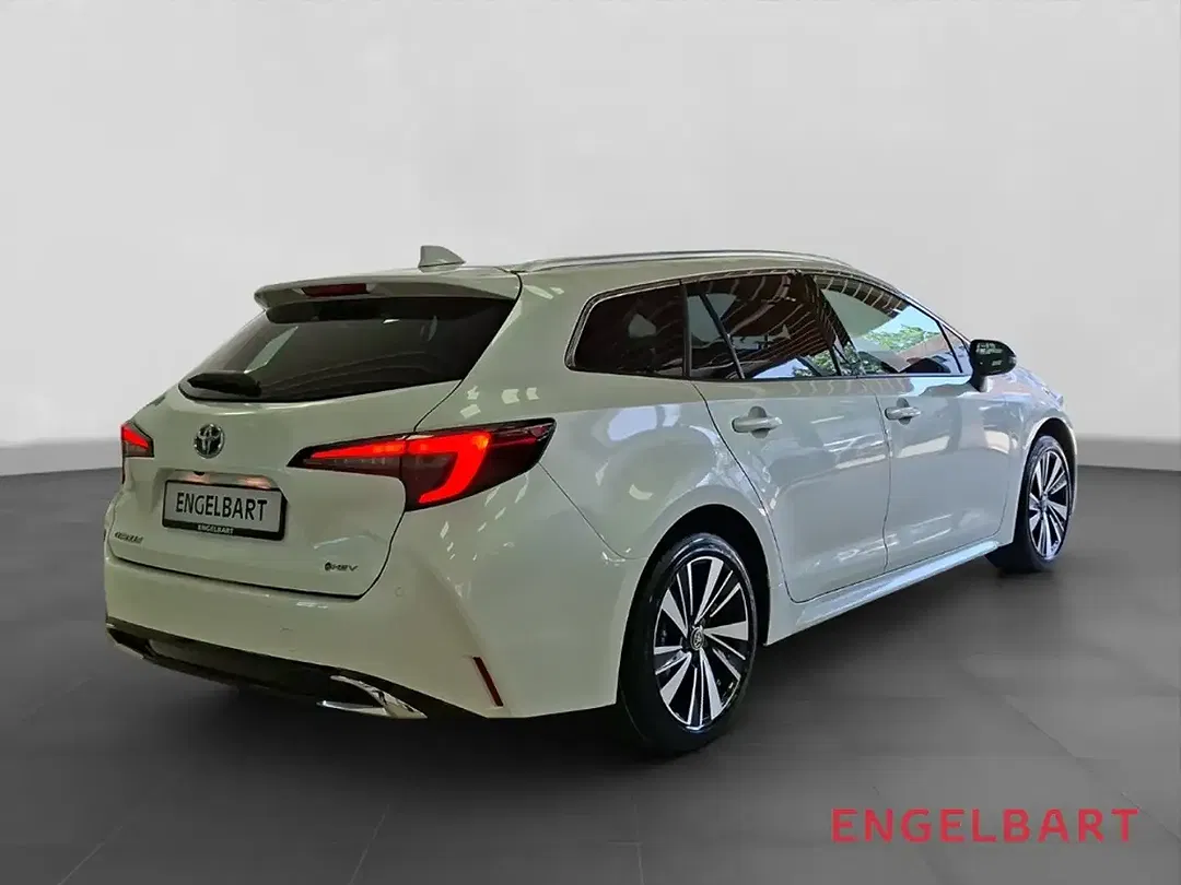 Toyota Corolla - Thumbnail 3