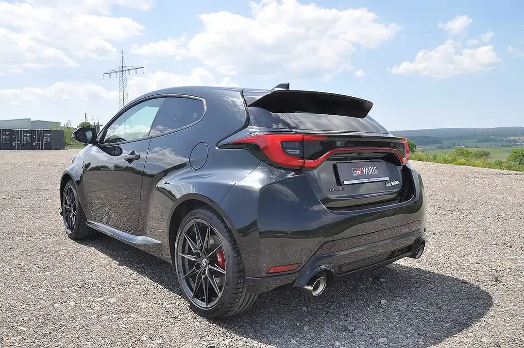 Toyota Yaris - Thumbnail 3