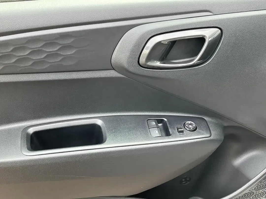 Hyundai i10 - Thumbnail 10