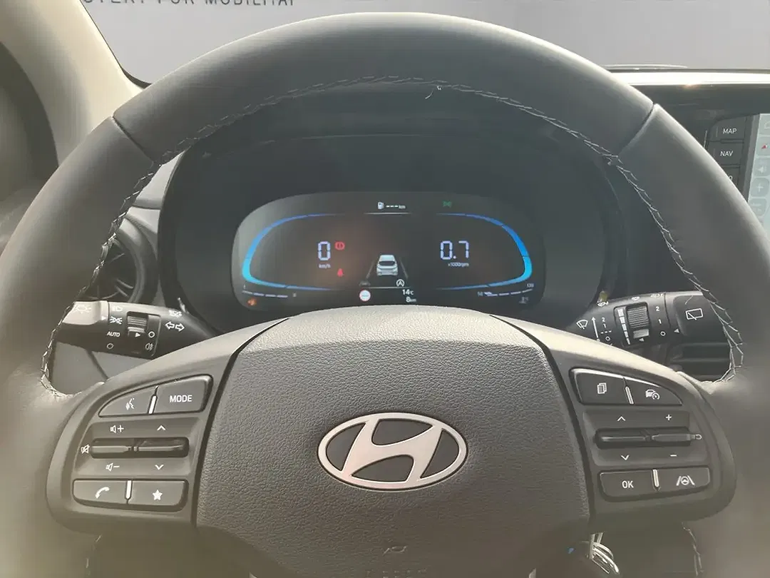 Hyundai i10 - Thumbnail 13