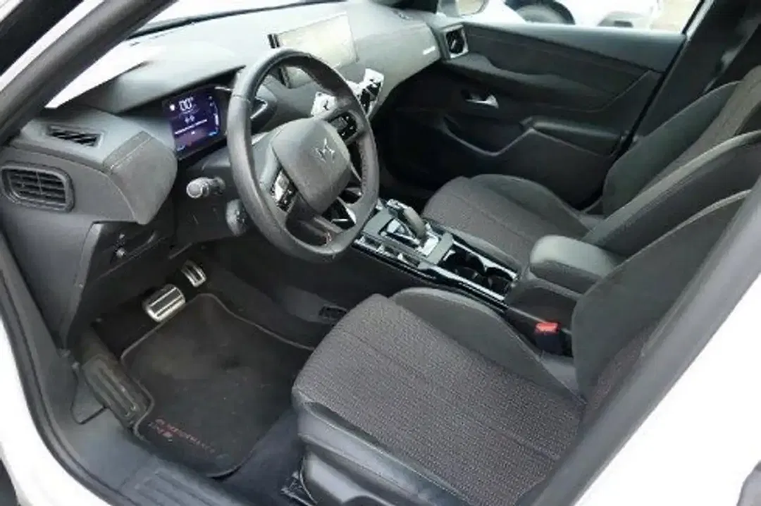 DS Automobiles DS 3 Crossback - Thumbnail 10