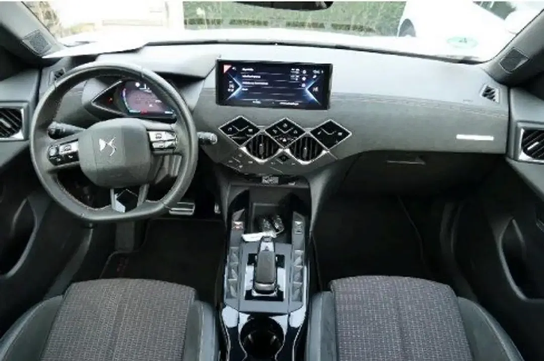 DS Automobiles DS 3 Crossback - Thumbnail 11