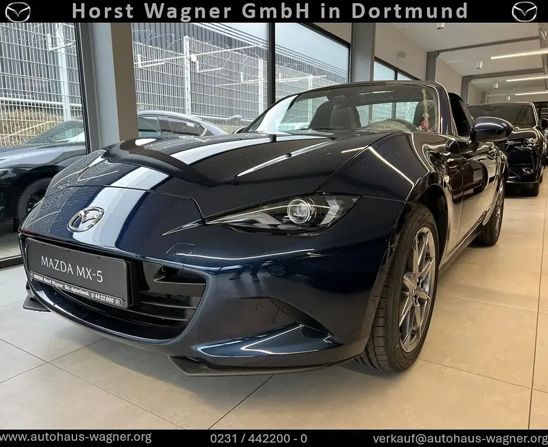 Mazda MX-5 - Thumbnail 1