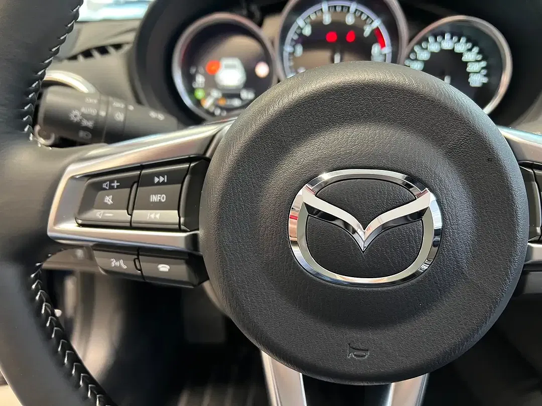 Mazda MX-5 - Thumbnail 12