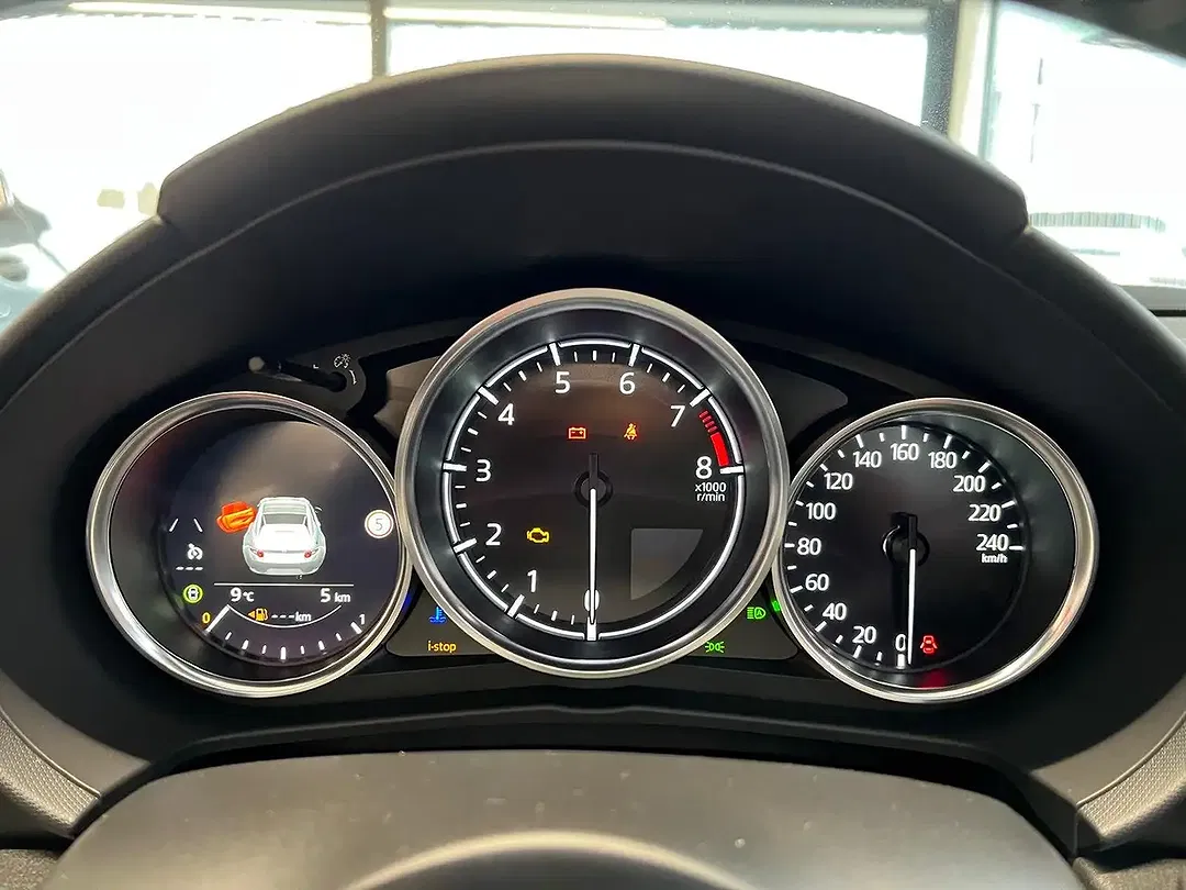 Mazda MX-5 - Thumbnail 14
