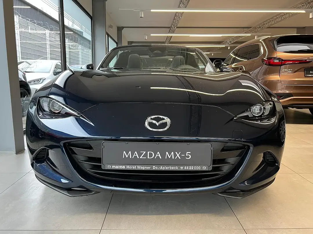Mazda MX-5 - Thumbnail 3