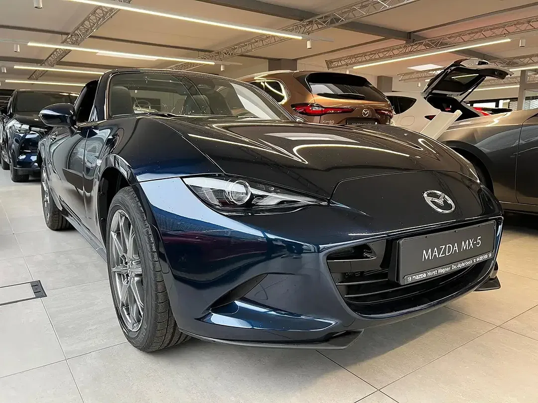 Mazda MX-5 - Thumbnail 4