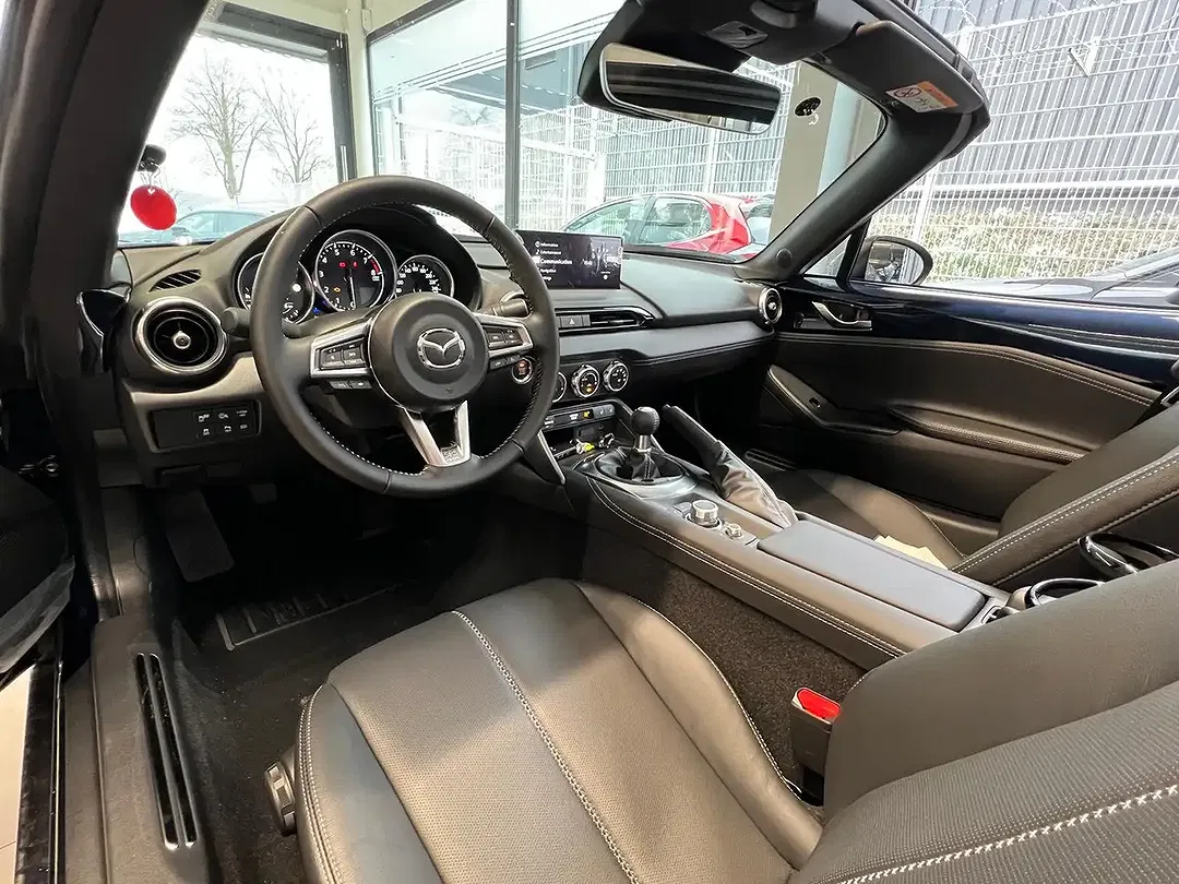 Mazda MX-5 - Thumbnail 8