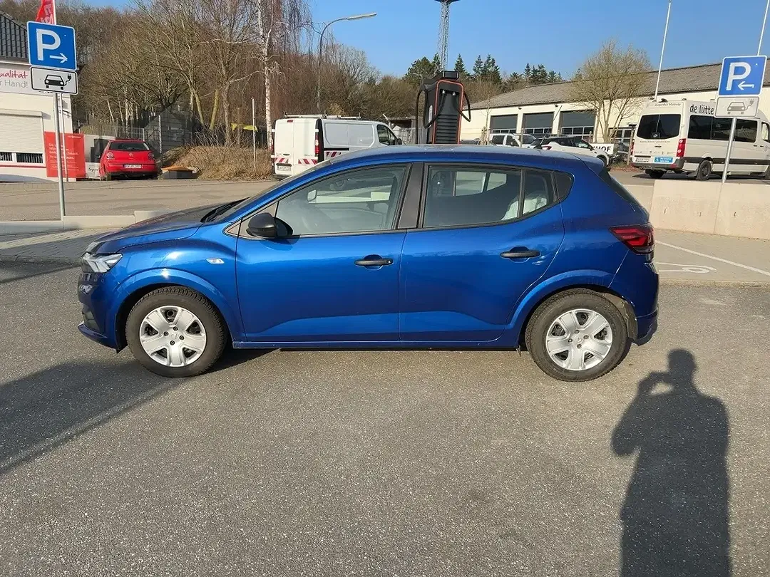 Dacia Sandero - Thumbnail 2