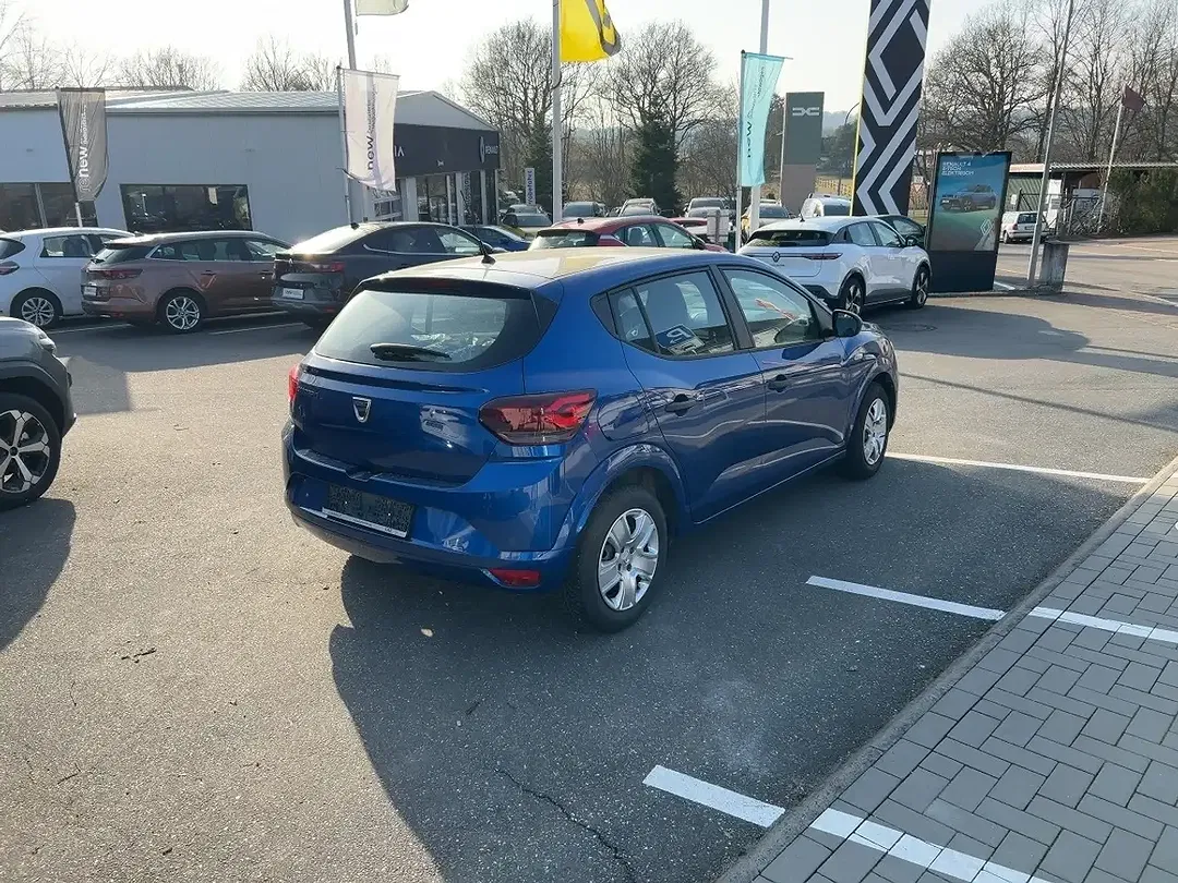 Dacia Sandero - Thumbnail 4