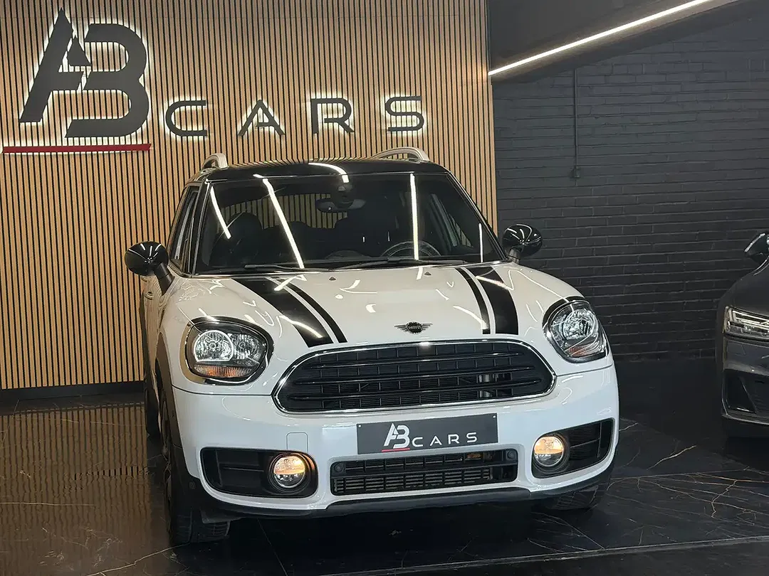 MINI Cooper Countryman - Thumbnail 2
