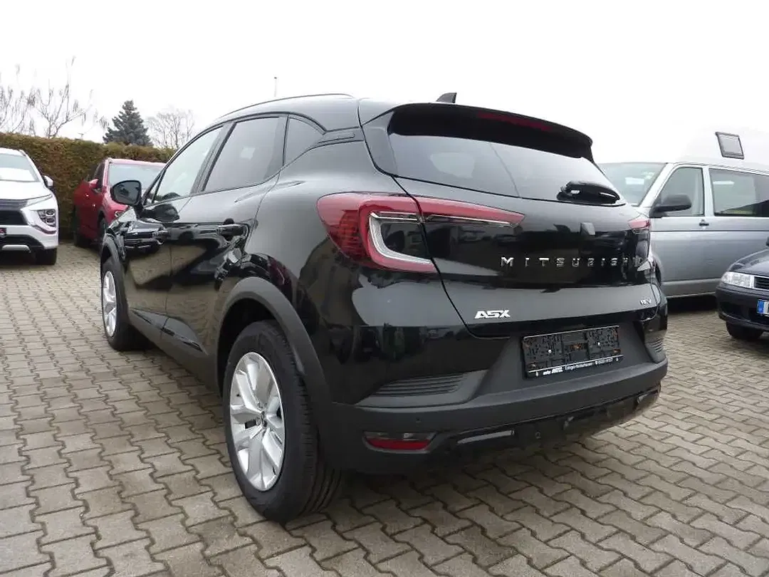 Mitsubishi ASX - Thumbnail 2