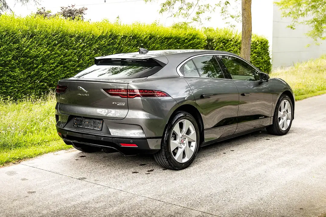 Jaguar I-Pace - Thumbnail 17
