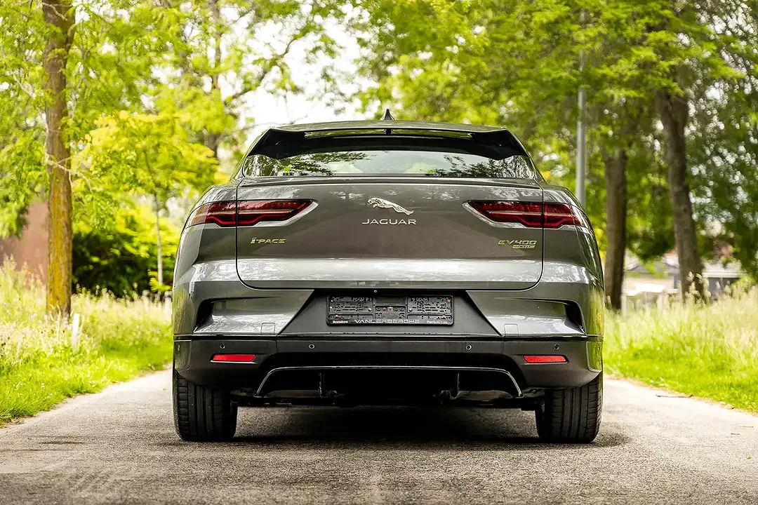 Jaguar I-Pace - Thumbnail 23