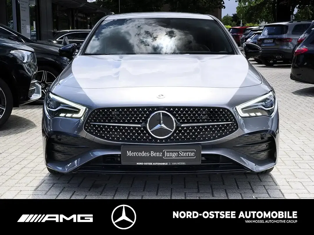 Mercedes-Benz CLA 200 - Thumbnail 2