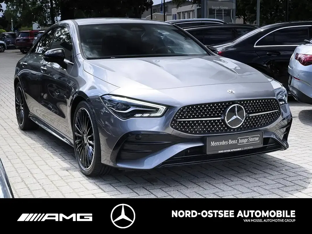 Mercedes-Benz CLA 200 - Thumbnail 3
