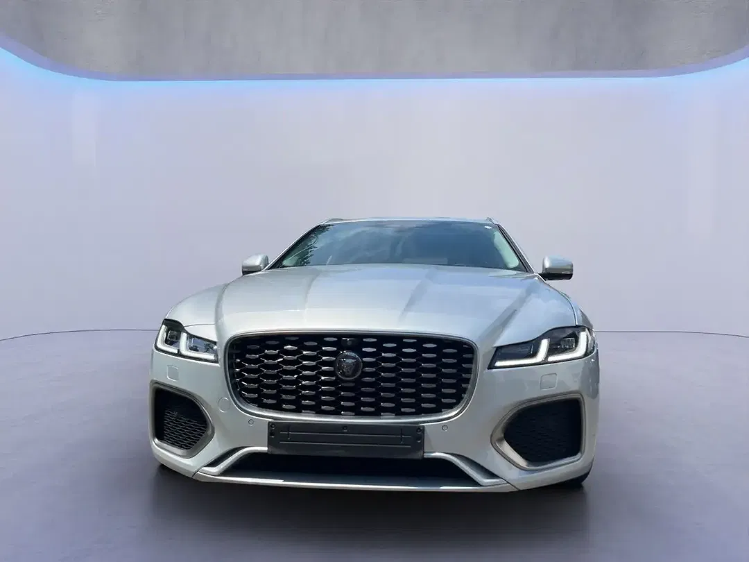 Jaguar XF - Thumbnail 6