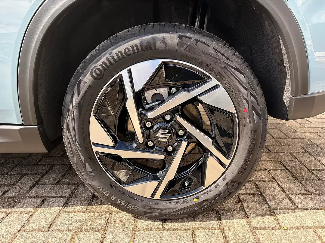Suzuki Vitara - Thumbnail 12