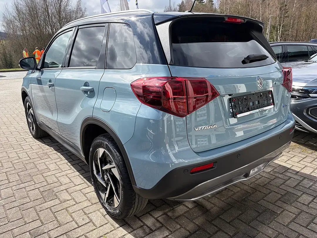 Suzuki Vitara - Thumbnail 4